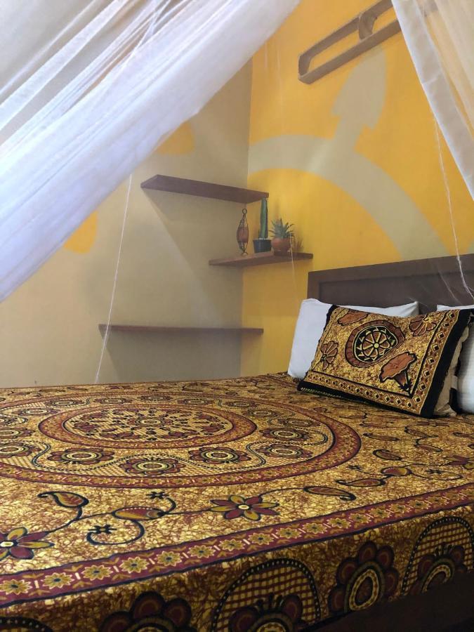 Kite House Cafe Bed and Breakfast Kalpitiya Exteriör bild