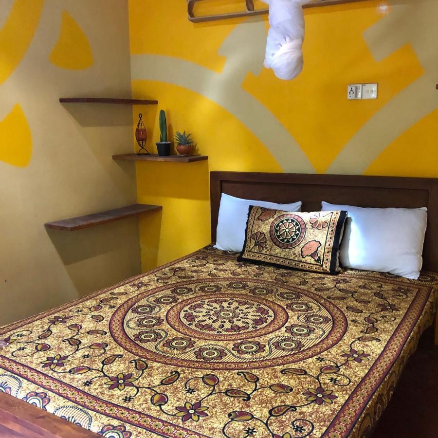 Kite House Cafe Bed and Breakfast Kalpitiya Exteriör bild