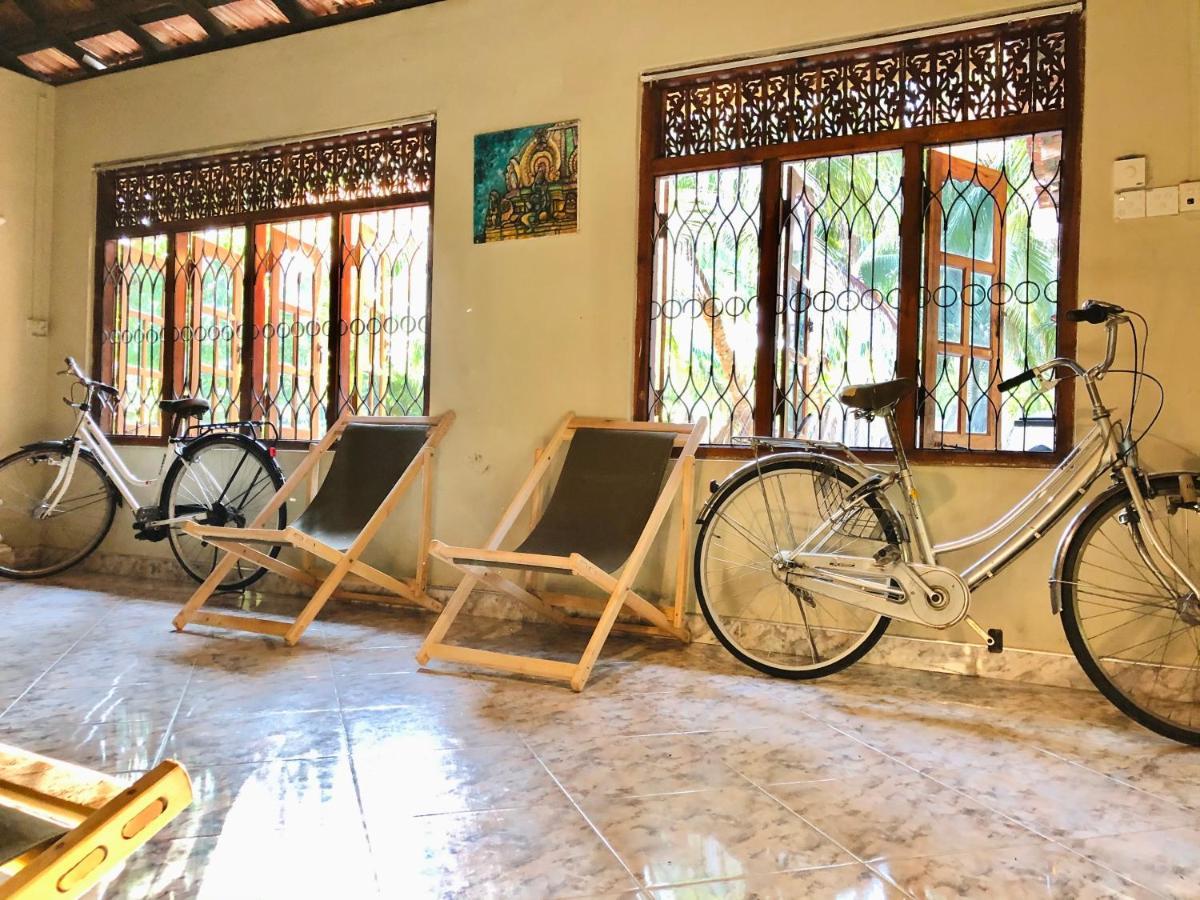 Kite House Cafe Bed and Breakfast Kalpitiya Exteriör bild